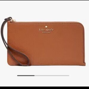 Kate Spade ‘Lucy’ brown leather medium wristlet ￼NWT